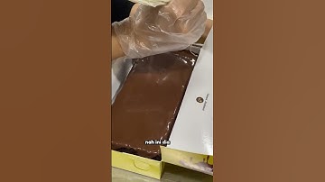 Thumbnail of MELUKIS DI ATAS BROWNIS - VIERA OLEH OLEH PEKANBARU