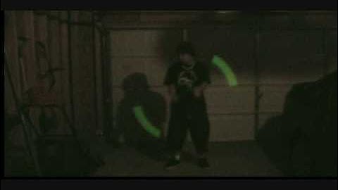 Destro Glowsticking First video Glowsticking.com