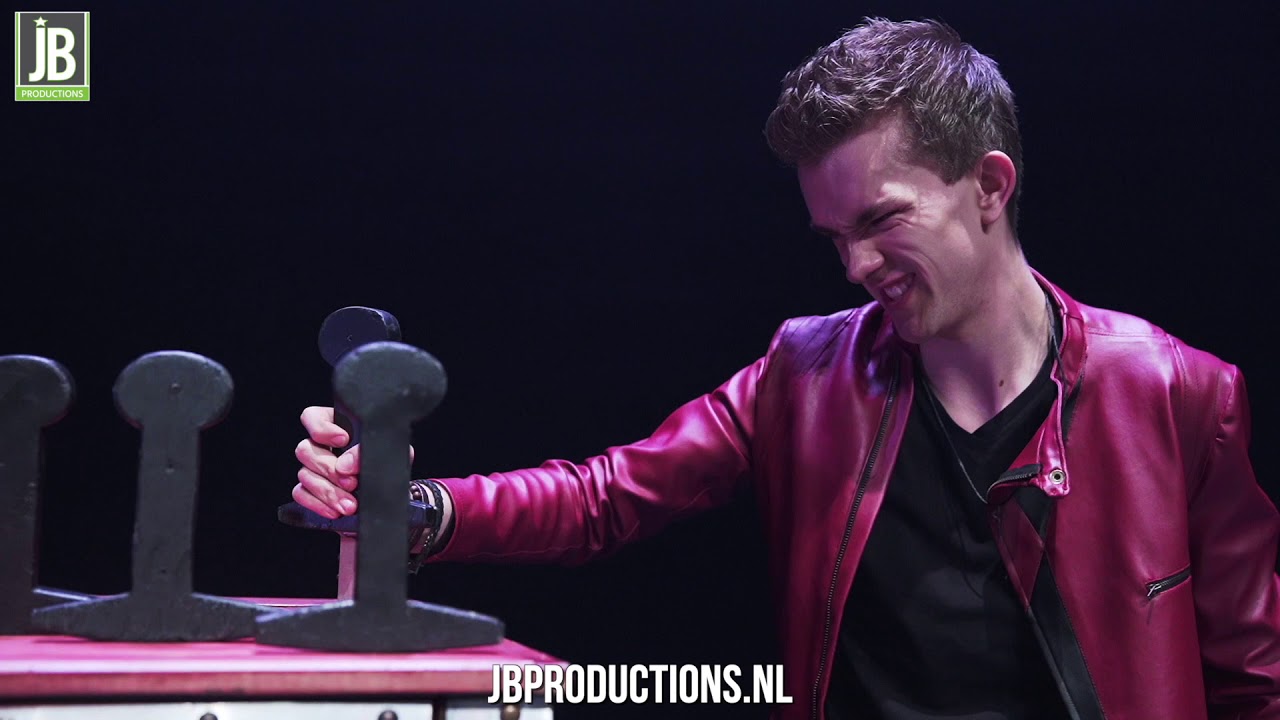 David Nathan Illusieshow Inhuren of Boeken? - Spectaculaire Illusie Show