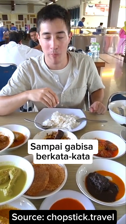 Bule Pertama Kali Cobain Nasi Padang #indonesia #reaction #streetfood #kuliner #bule #nasipadang