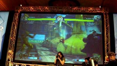 EVO2K10 WORLD CHAMPIONSHIPS SSFIV TOP 32 SEMIFINALS Gamerbee ( ADON ) VS EG Justin Wong ( RUFUS )