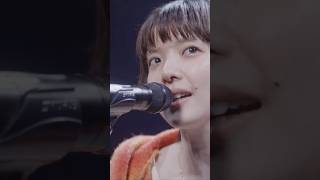 明らかに染まる 君の頬泣いたりしたんだろうな 隠せてない