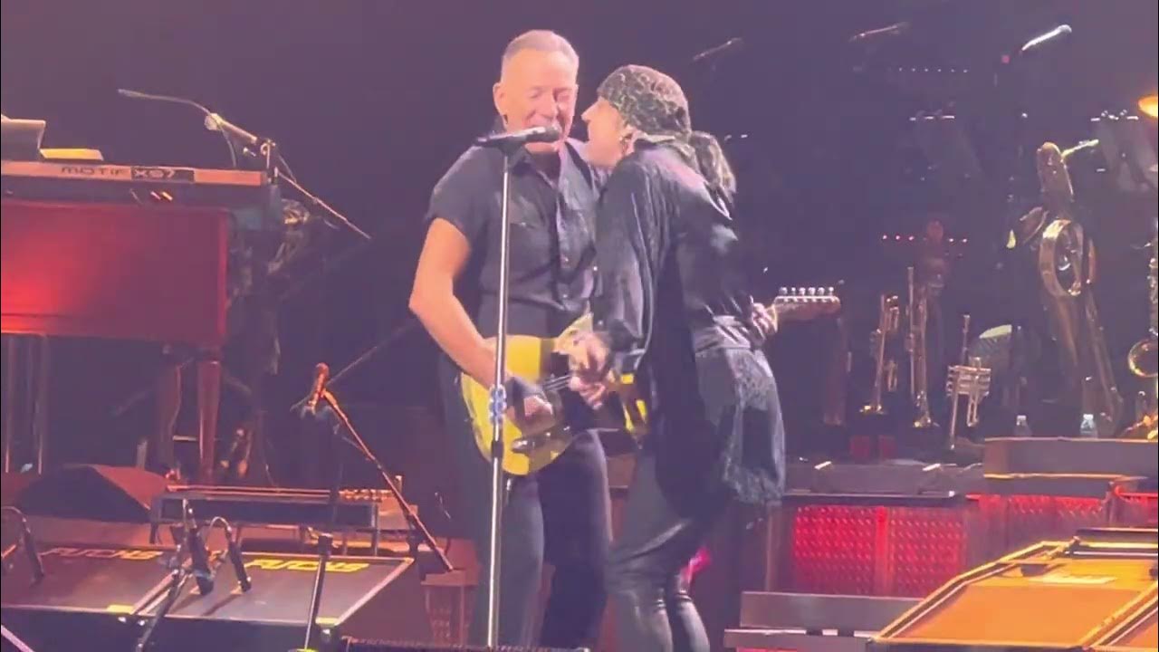 2023 Living it up tour.Bruce Springsteen YouTube