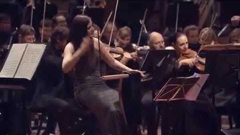 Dancefloor für Theremin und Orchester