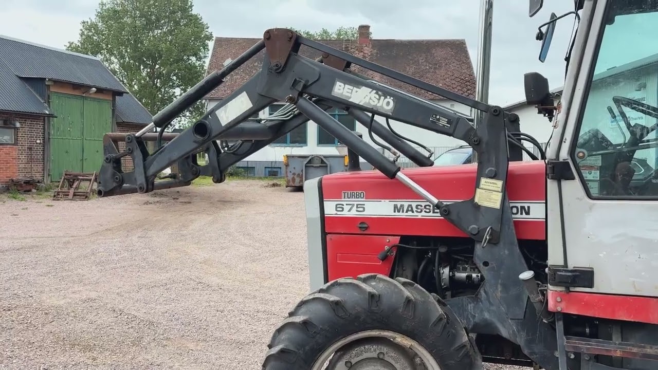 Traktor MASSEY FERGUSON 675 Turbo