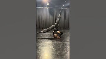 We 🫶 Shoulder Rolls  #floorwork #dance #dancetutorial