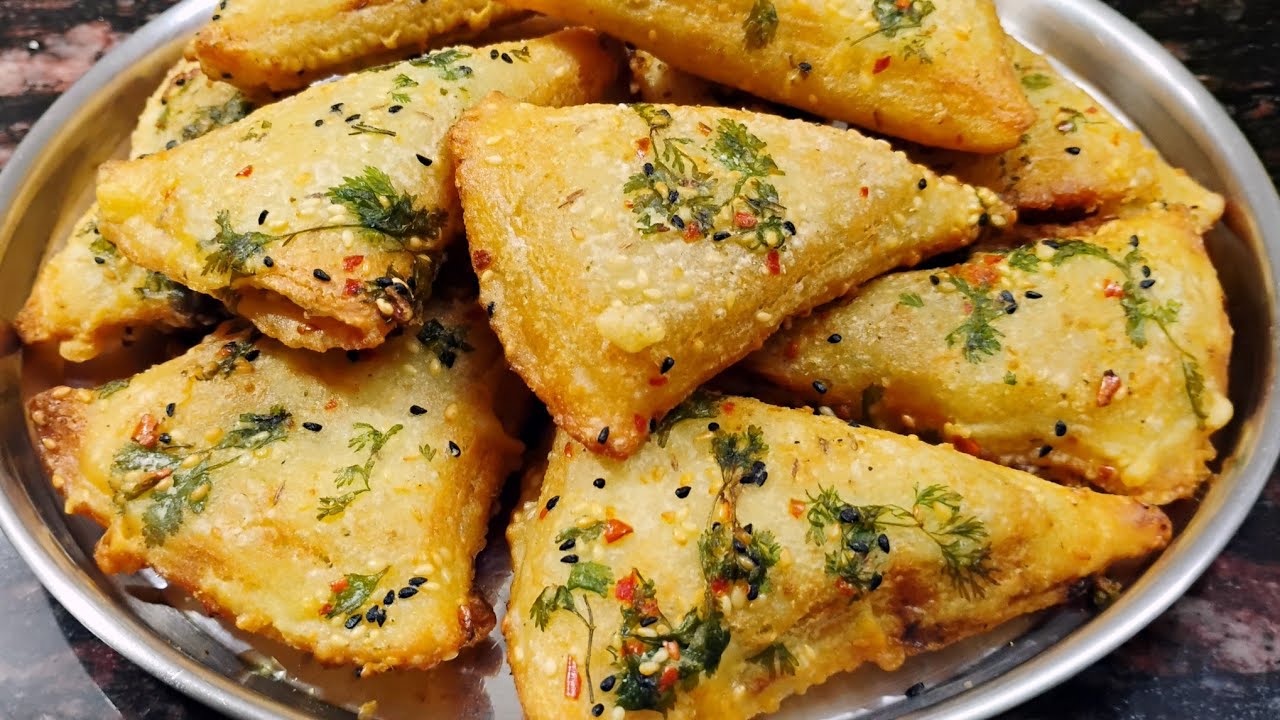 বাড়িতে সুজি আর আলু থাকলেই বানাও চটপটা কুড়কুড়ে এই নাস্তা যে খাবে খেতেই থাকবে|Nasta|