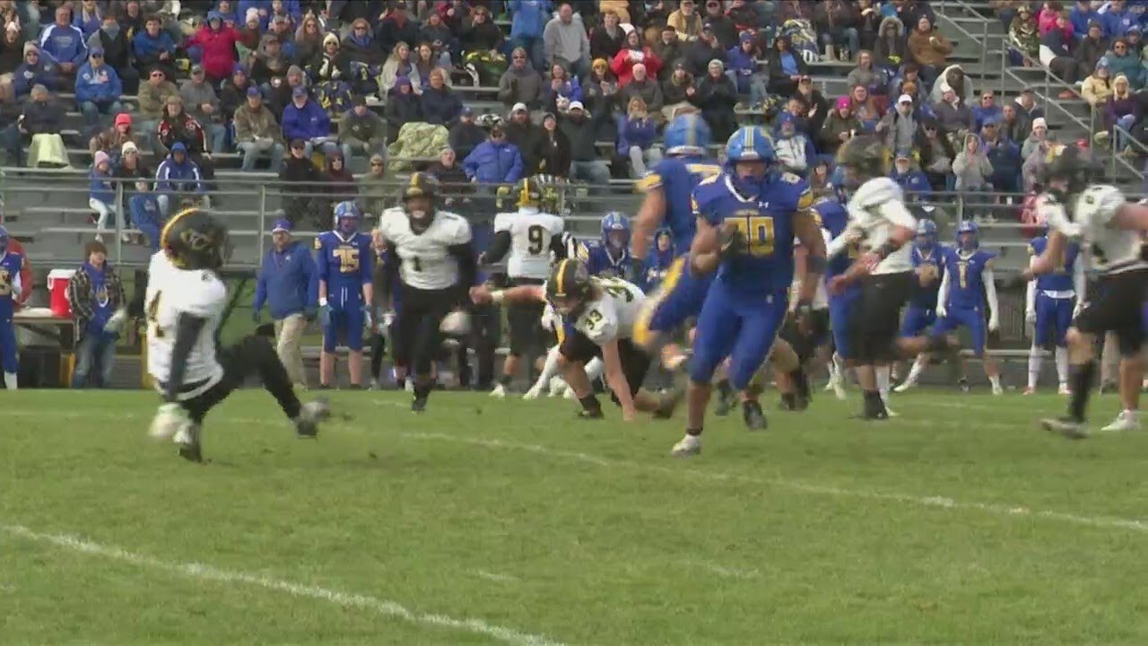 Rouse's six TD's lift Kingsford Flivvers to playoff win