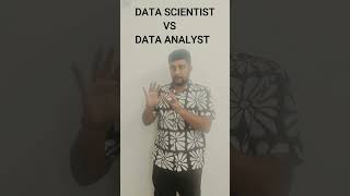 Difference Between Data Scientist and Data Analyst | In Tamil.