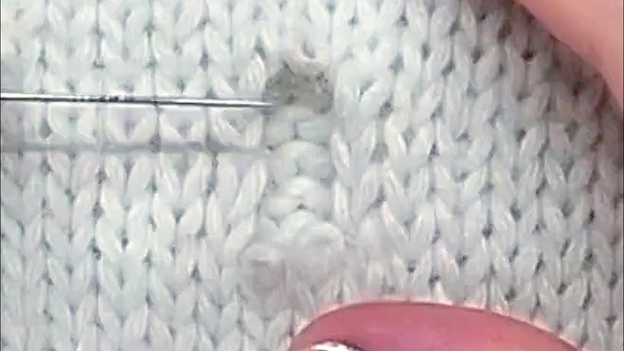 No Crochet Hook Required! Just a Sewing Needle Can Perfectly Fix Holes in Knitted Sweaters