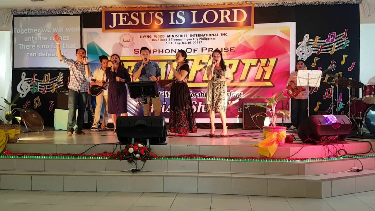Symphony of Praise sings We Will Stand - YouTube