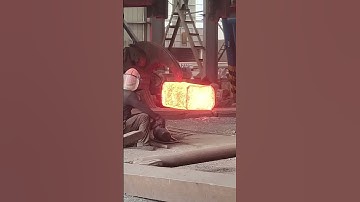 Ultra heavy forging | Forging this rectangular iron block at 1000 degrees Celsius