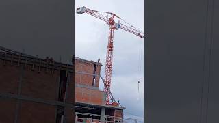 Grua Increíble Para Subir El Material