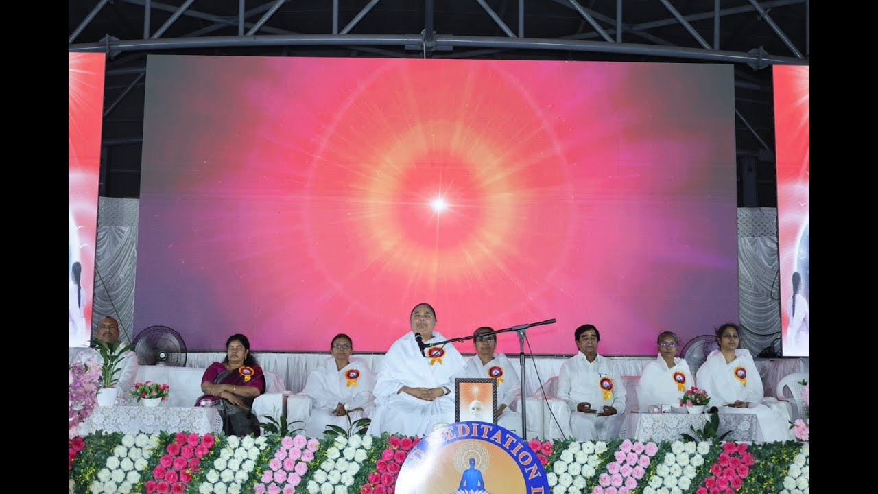 Radhika behanji World Meditation Day-25 Kakinadaరాజయోగ మెడిటేషన్ ఎక్స్పీరియన్స్  బికె.రాధిక బేహాన్జి