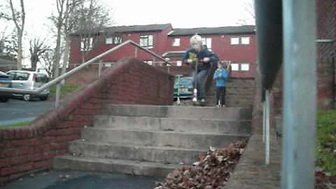 3 new clips: harry holloway