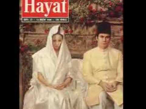 The Aga Khans and Begum Omm-e Habibah