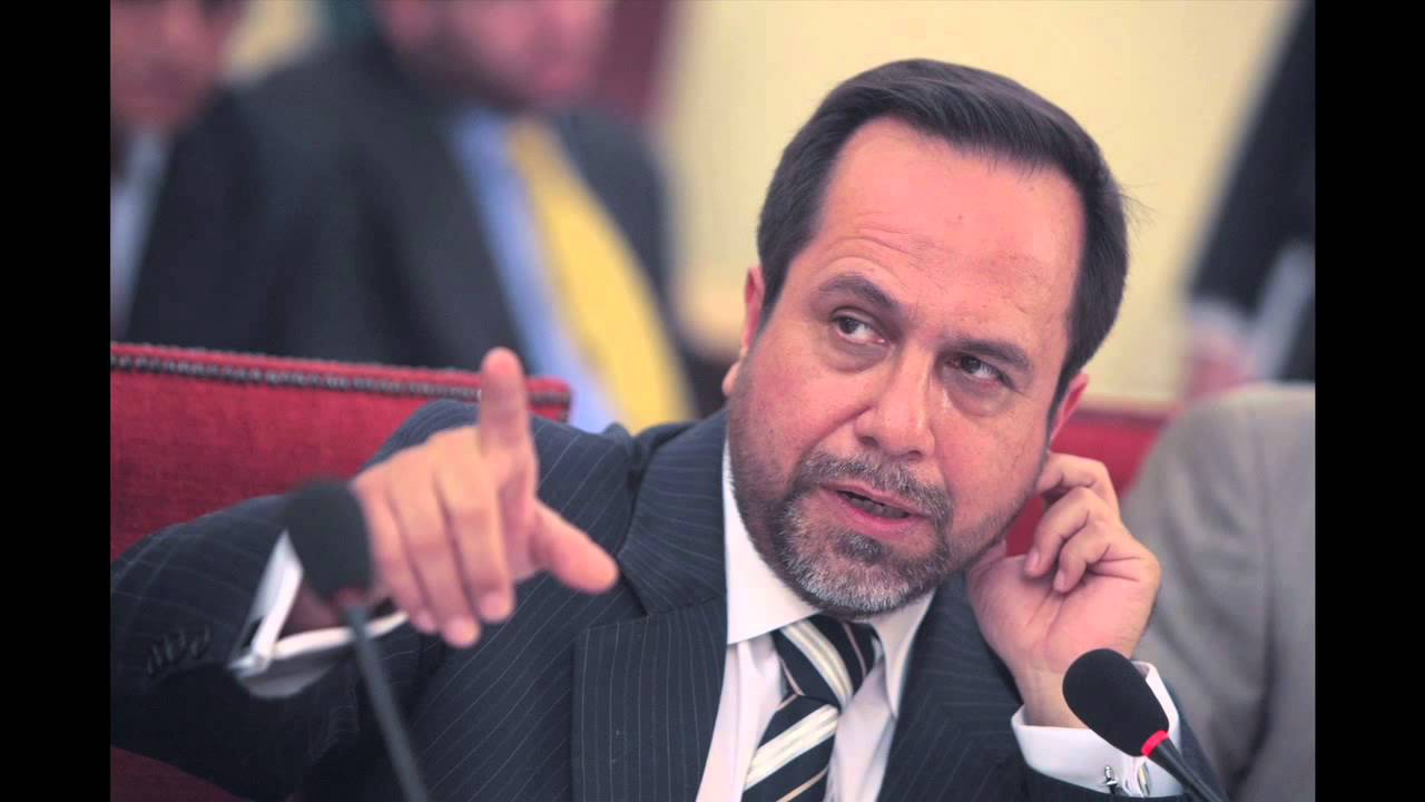 Contralor Ramiro Mendoza hizo referencia a Editorial de Clara Szczaranski en Derecho Mayor derecho tagalog