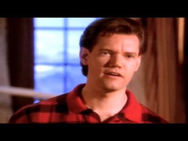RANDY TRAVIS - SANTA CLAUS IS COMING TO