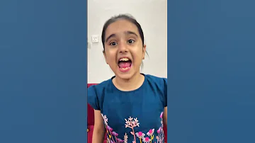 في وحدة اسمها نينا او يمكن اسمها لينا Shorts 