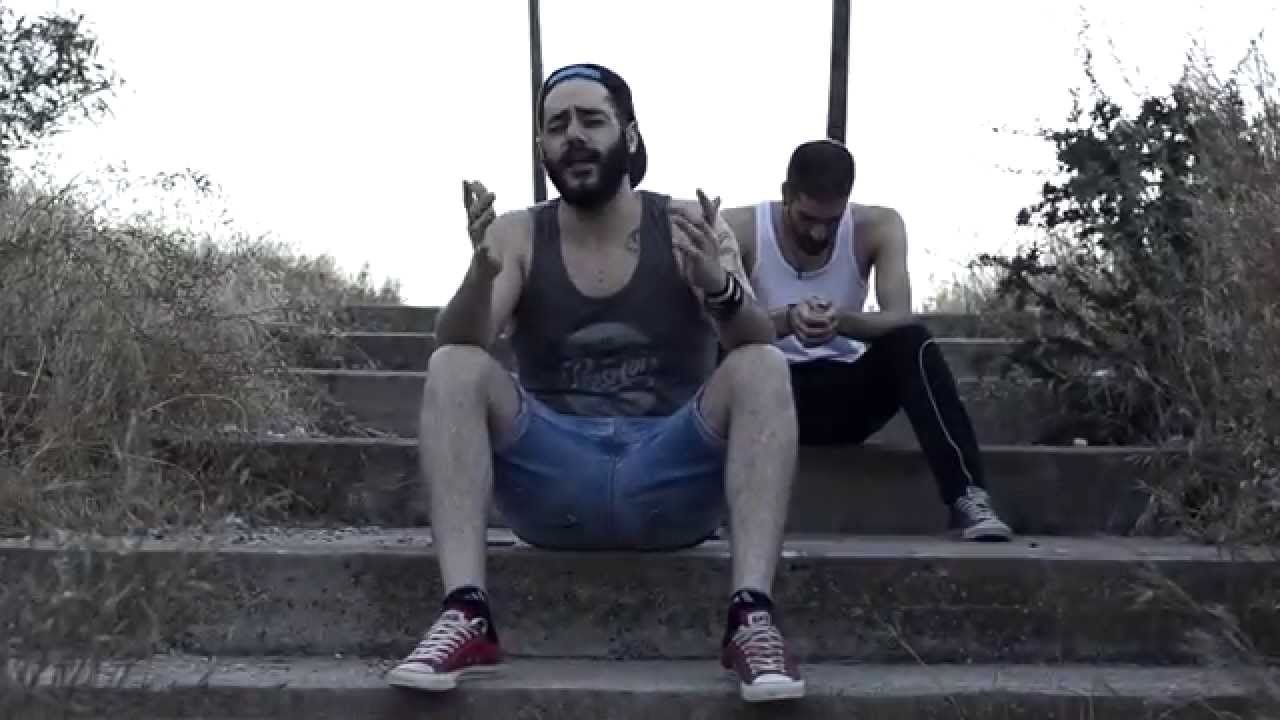 De Bro's - 1974 (Official Video Clip) - YouTube