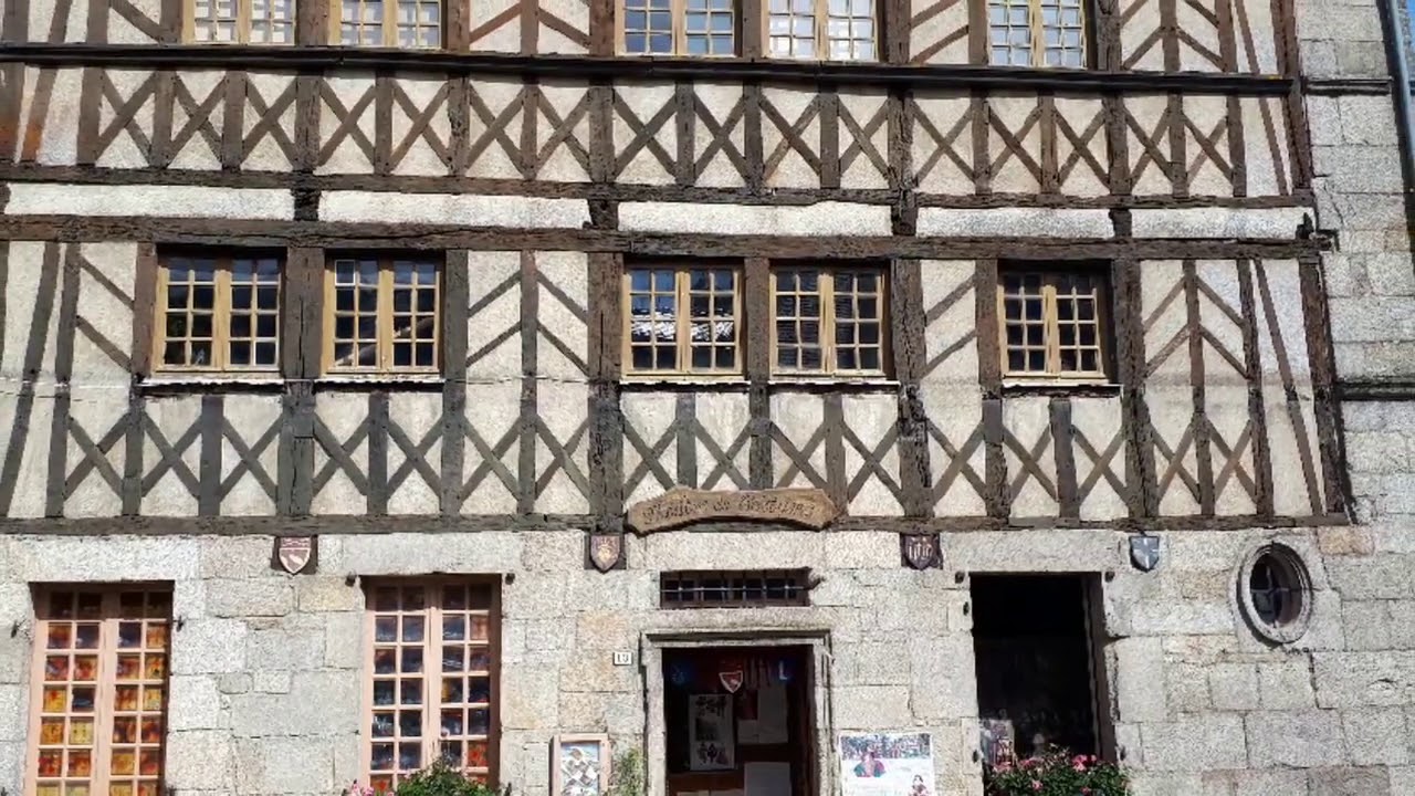 BRETAGNE : Moncontour Côtes d'Armor : Un des plus beaux villages de France 🏡🏘🌳