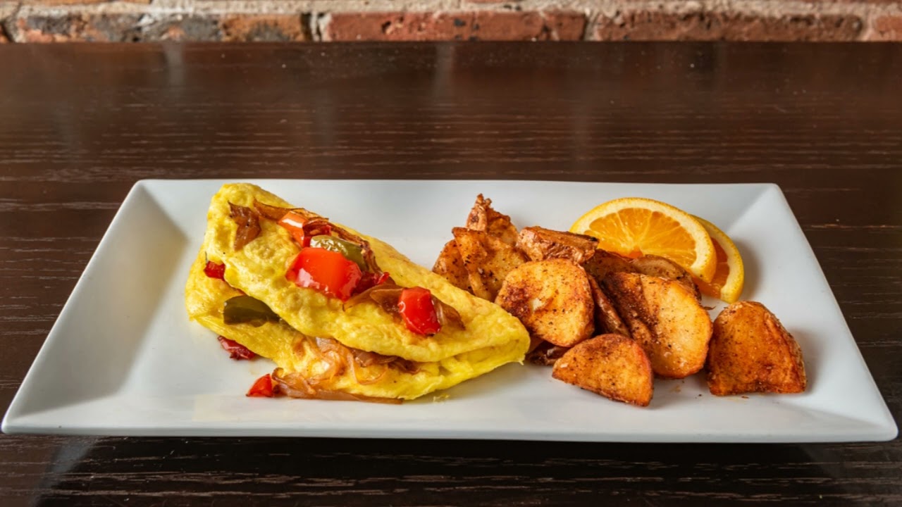 Discover Chicago's Best Bars: Port and Park Bistro's Unique Cocktails & Patio Lounge