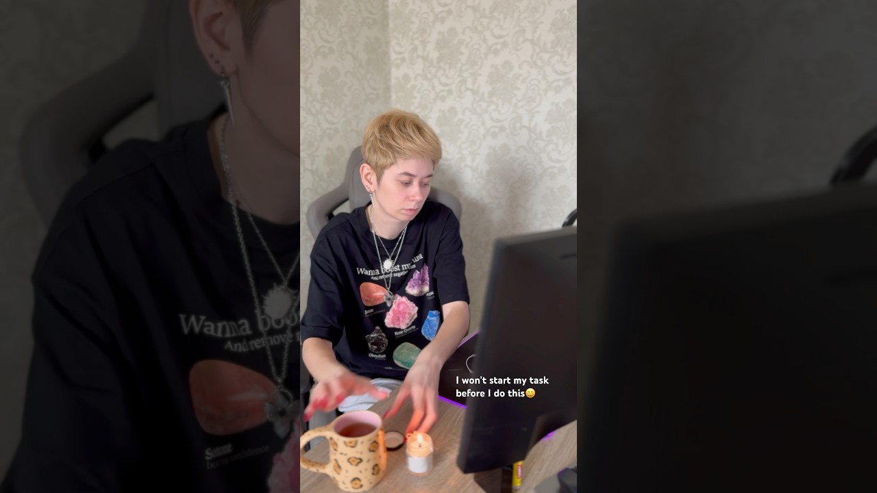 Motion designer’s morning routine 😀 Subscribe if you enjoy motion graphics