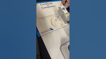 Robot Arm Draws A Selfie (Short)