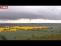 Top News - Mobilje që fluturojnë, çati që shkulen / Tornadoja e rrallë kalon mes për mes qytetit