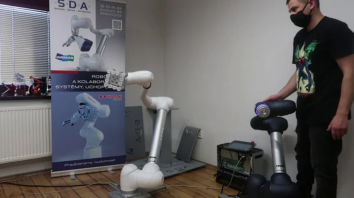 Doosan Robots synchronized movement test