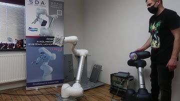 Doosan Robots synchronized movement test