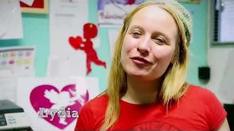 The Undateables S03E01 Mary Daniel and Hayley