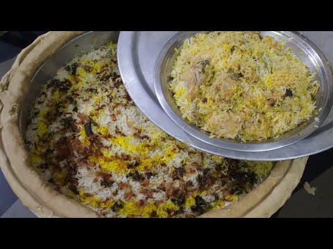 Original Hyderabadi Chicken Dum Biryani Recipe For 25 People|Lagan Dum Biryani Recipe!