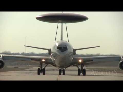 Wideo: Radzieckie lotnictwo myśliwsko-bombowe