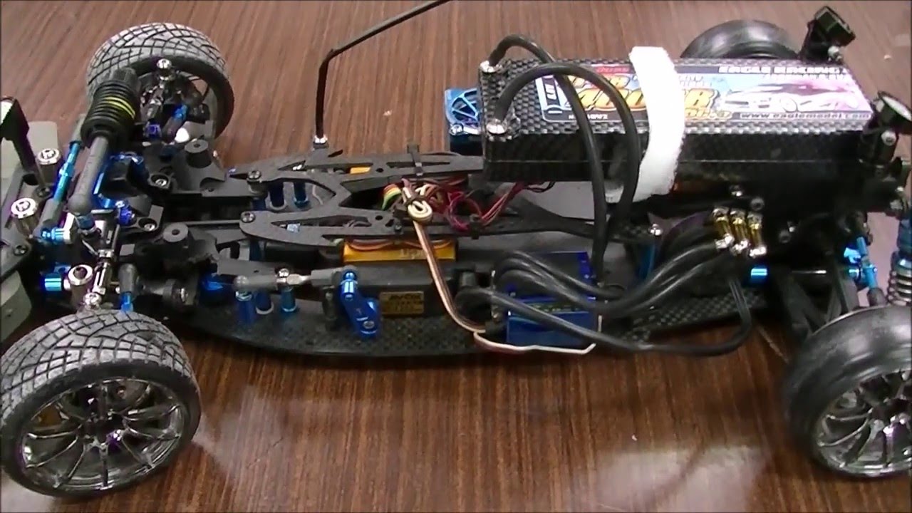 PLUSDサーキット 2WD ドリフト追走 Kさん TA06 バッテリー