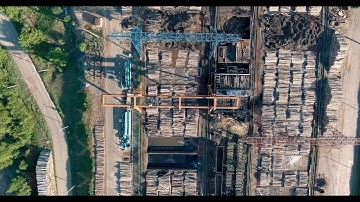 A gantry crane on the sawmill