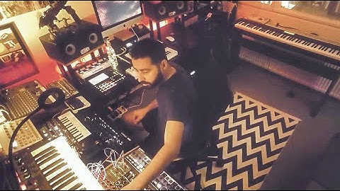 Live Ambient Improvisation with minilogue xd, micro freak, model:cycles, neutron, minibrute 2s