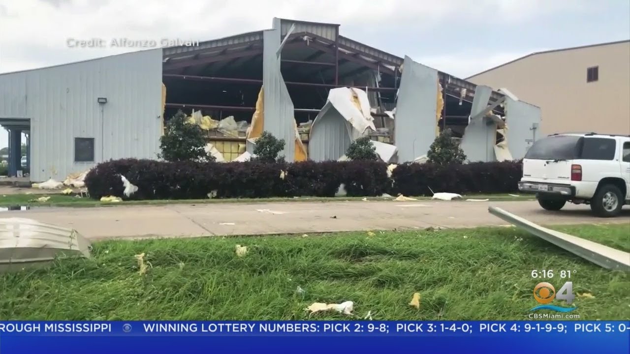 Deadly Tornadoes Slam The South On Easter Sunday - YouTube