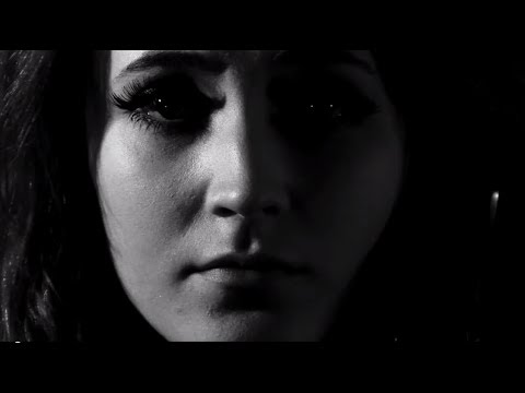 Janet Devlin -