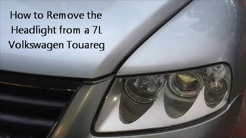 How to Remove the Headlight from a Volkswagen Touareg