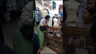 Manipur women threatening an Indian woman inside her shop #manipurviolence