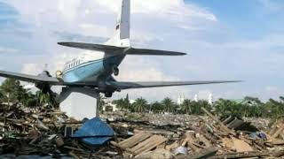 #musikalisasipuisi #bandaaceh#tsunami#Puisi Berjudul : Badai Tsunami Membawa Pergi Keluargaku
