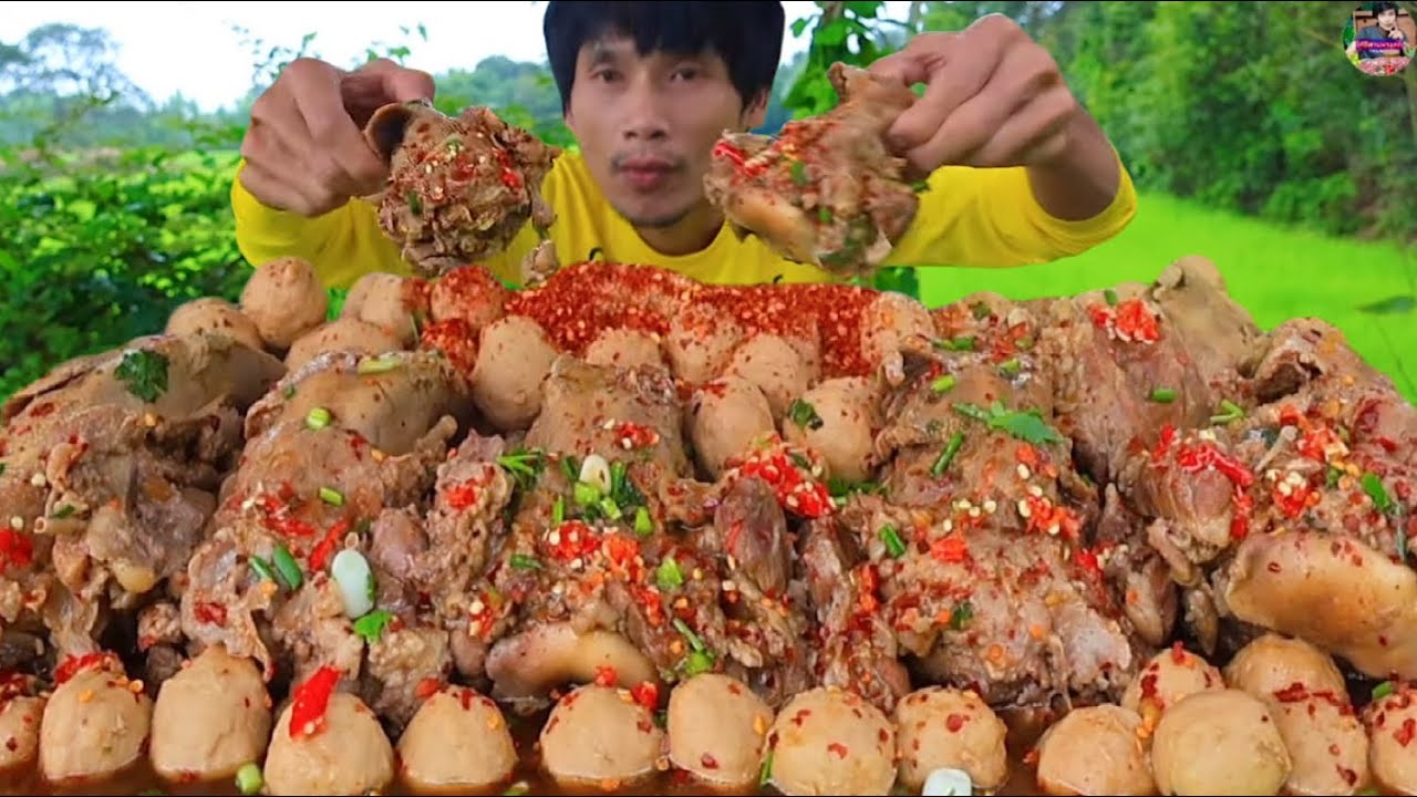 ก๋วยเตี๋ยวลูกชิ้นลิ้นหมูตุ๋นแกล้มผักสดแซ่บคักอีหลีครับพี่น้องMUKBANG EATING SHOW#โก้อีสานพาแดก