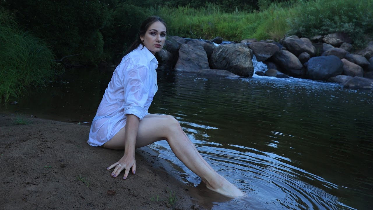 BATHING AT THE WATERFALL, WET CLOTHES. YOUNG GIRL SOLO CAMPING #ASMR