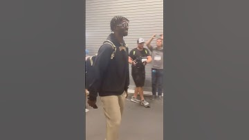 SHEDEUR SANDERS PULLS UP ICY TO HIS FIRST NFL GAME🥶 #shedeursanders #shorts