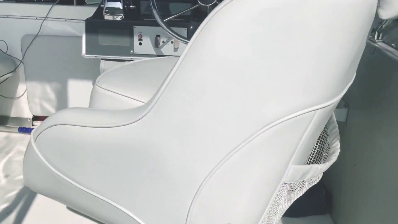 Cruisers Inc. 33 | Big water boat broker | Boats for sale