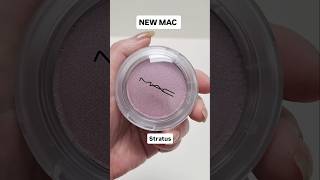 SWATCHES! The NEW M·A·C Cosmetics Glowplay Bouncy Highlighter in Stratus