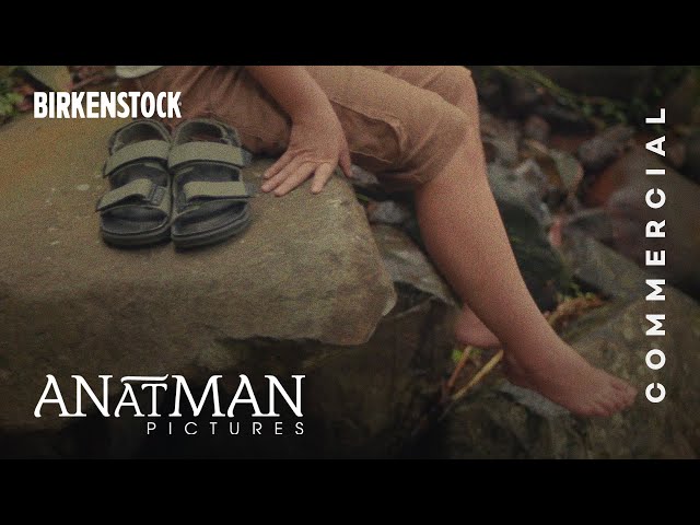 Birkenstock - Menemukan Hangat Keluarga (Iklan, 2023) class=