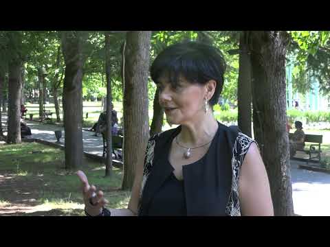 არტ სახელოსნოს მოსწავლეების ნამუშევრების გამოფენა ბორჯომის ცენტრალურ პარკში (R)