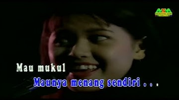 Cubit Tak Mau Dicubit (REMIX) - Nelly Agustin (HQ Karaoke Video)